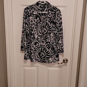 Alfani black and white floral top